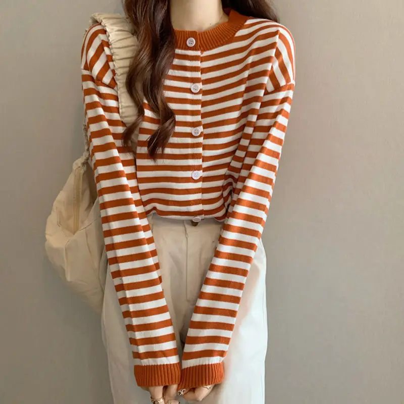 Spring Autumn 2025 Loose Long Sve round Ne Knitted Open Cardigan Casual Versatile Color Blo Sweater Sli Top
Spring Autumn 2025 Loose Long Sve round Ne Knitted Open Cardigan Casual Versatile Color Blo Sweater Sli Top