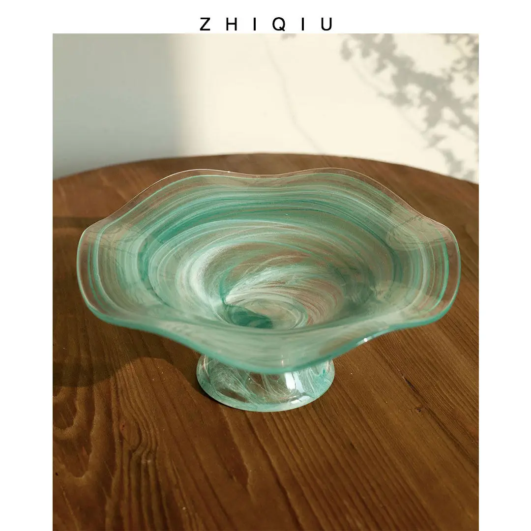 PYH autumn lace cloud green glass fruit plate artistic sense exquisite high-foot plate snack salad plate
PYH autumn lace cloud green glass fruit plate artistic sense exquisite high-foot plate snack salad plate