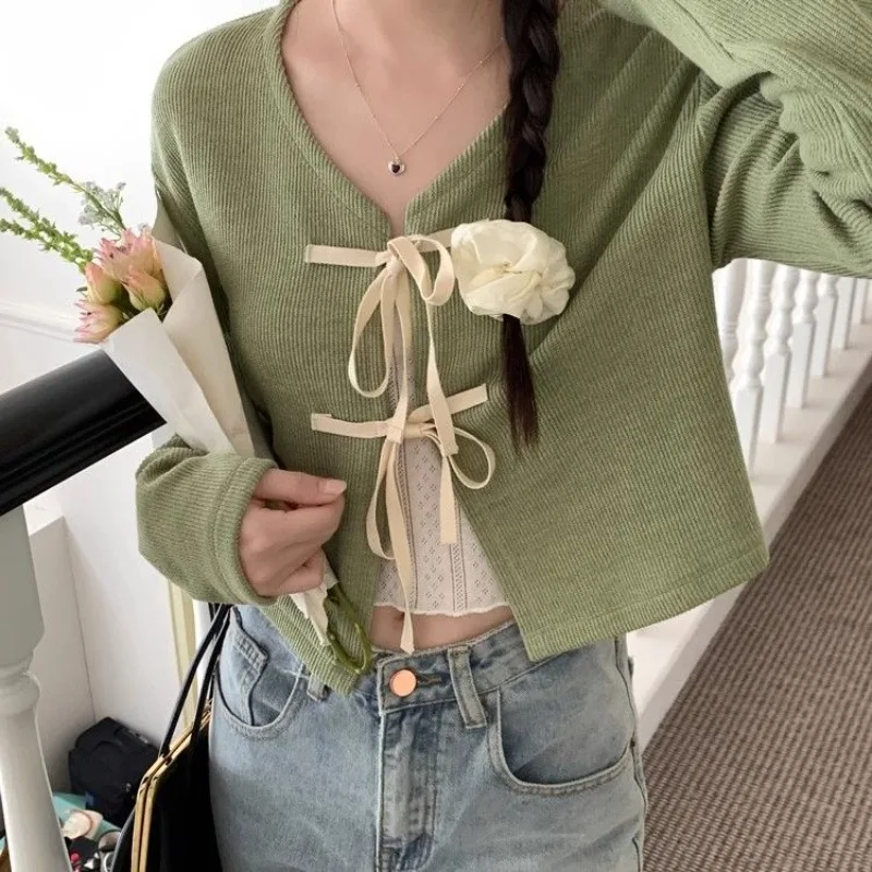 Chic Gentle Long-sleeved Jacket Short Cardigan Top Autumn 2026 Bow Versatile New Lace-up Top Women
Chic Gentle Long-sleeved Jacket Short Cardigan Top Autumn 2026 Bow Versatile New Lace-up Top Women