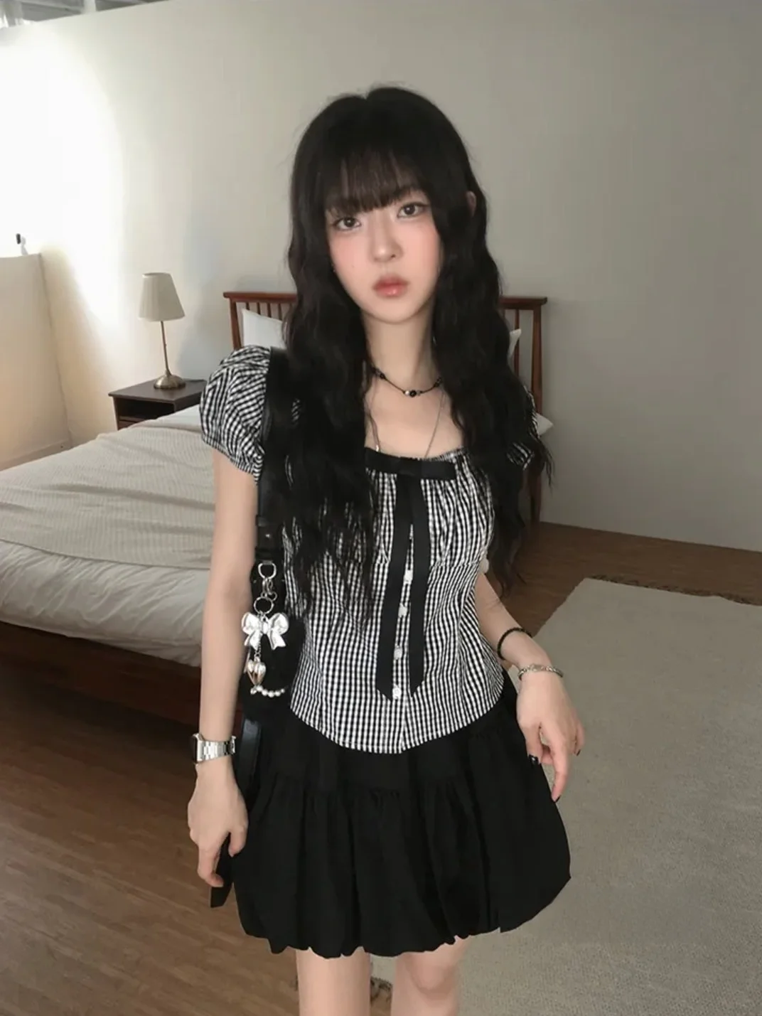 Korean Sle Summer Bubble Sve Ribbon Plaid ort Sve irt Versatile Slimming Top SEI Unique Commute Sle Straight Cut
Korean Sle Summer Bubble Sve Ribbon Plaid ort Sve irt Versatile Slimming Top SEI Unique Commute Sle Straight Cut