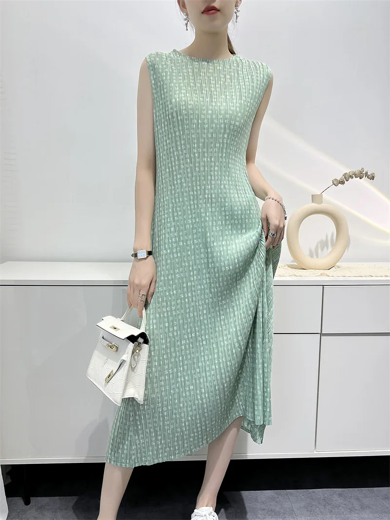 Women Printed Dress Miyake Pleated Fashion High Street Summer Off the Shoulder Slim Straight Mid-Calf Dresses Tide
Women Printed Dress Miyake Pleated Fashion High Street Summer Off the Shoulder Slim Straight Mid-Calf Dresses Tide