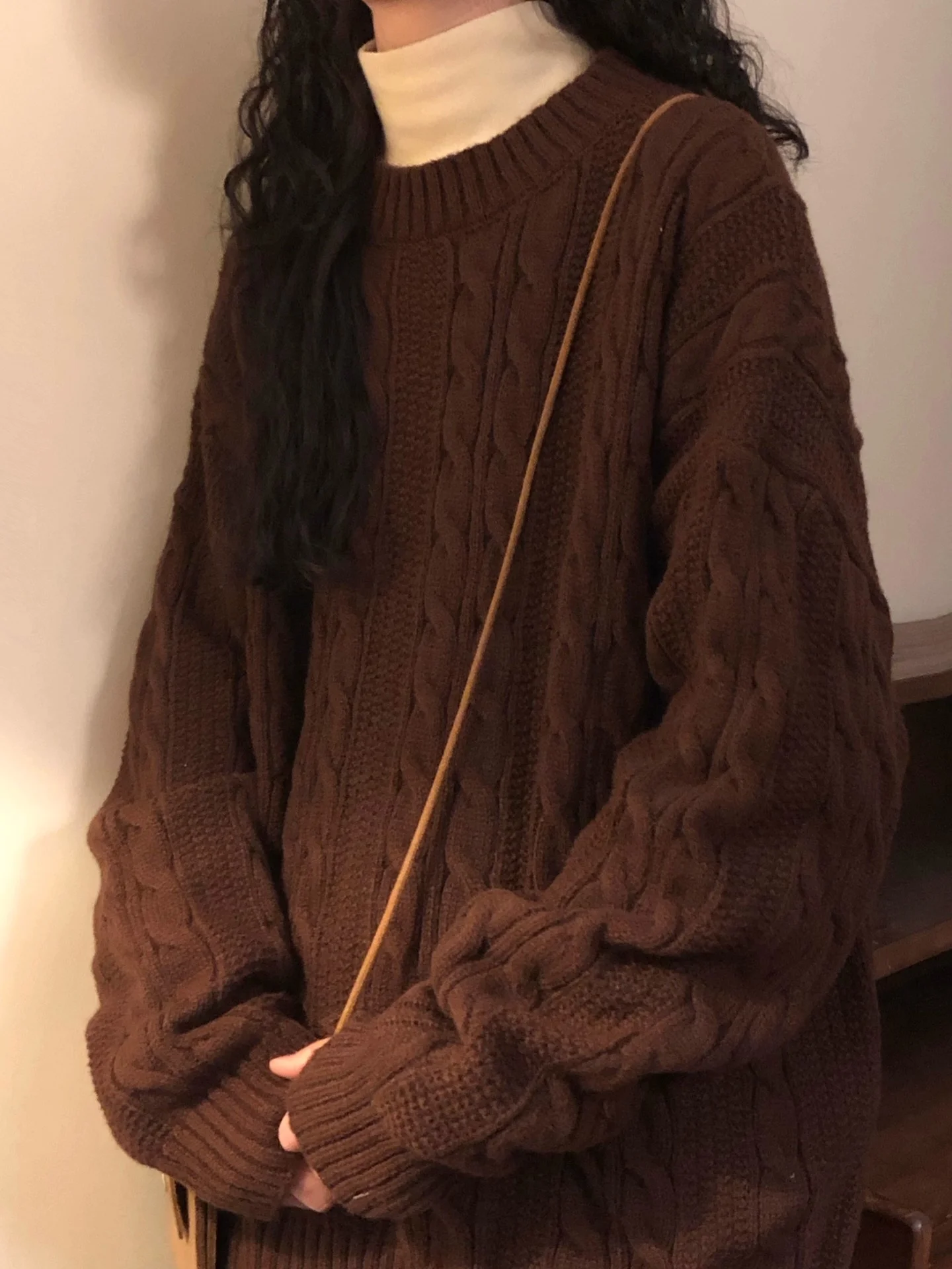 NAGA Autumn Winter Japanese Sle Retro Loose Casual Knitted Sweater T-irt round Ne Twist Braid Design ex Sweater
NAGA Autumn Winter Japanese Sle Retro Loose Casual Knitted Sweater T-irt round Ne Twist Braid Design ex Sweater