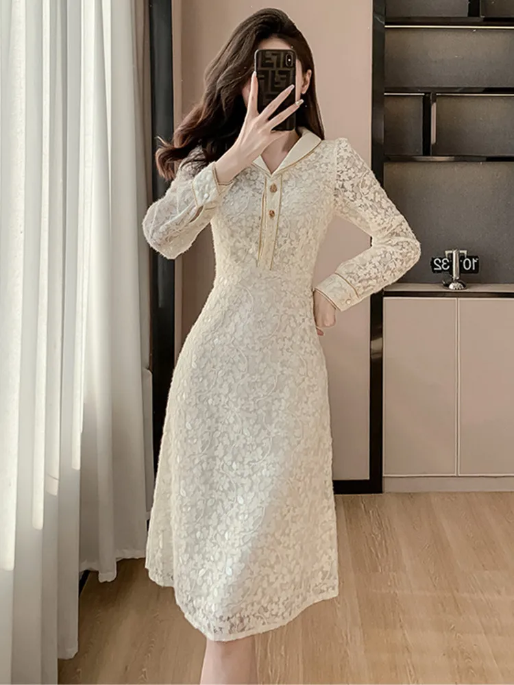 High Quality Summer Lace Embroidery Mini Dress New Spring Women Lapel Long Sleeve Single-breasted Mid-length Party Dresses
High Quality Summer Lace Embroidery Mini Dress New Spring Women Lapel Long Sleeve Single-breasted Mid-length Party Dresses
