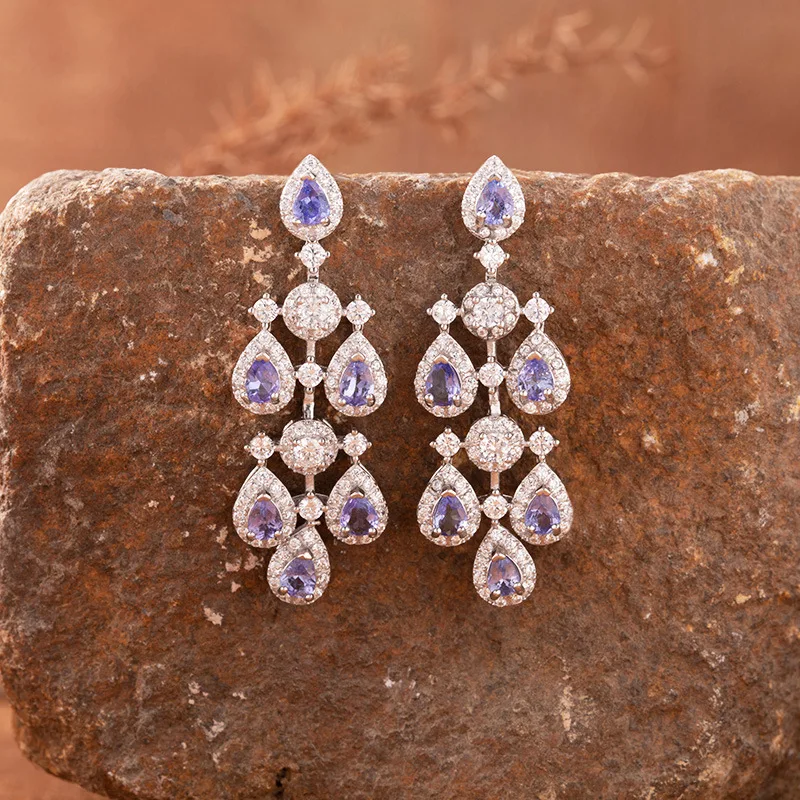 S925 Sterling Silver with Natural Tanzanite Stud Earrings Women's High-end Banquet Jewelry Gift
S925 Sterling Silver with Natural Tanzanite Stud Earrings Women's High-end Banquet Jewelry Gift