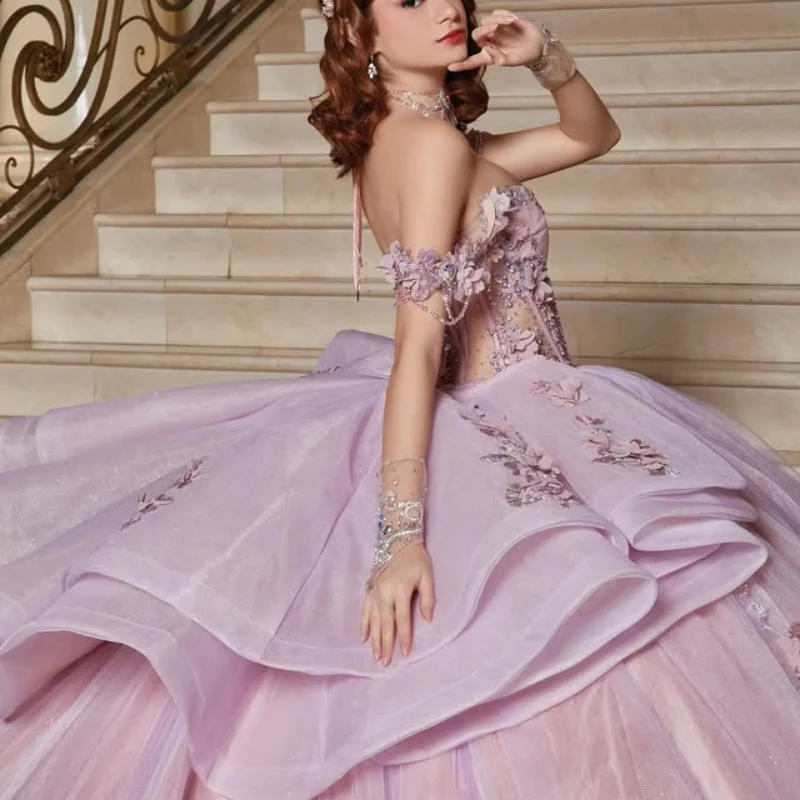 Customized Lavender Purple Off Shoulder Quinceanera Dress Lace sequin applique layering crystal vestidos de 15 Quinceanera
Customized Lavender Purple Off Shoulder Quinceanera Dress Lace sequin applique layering crystal vestidos de 15 Quinceanera