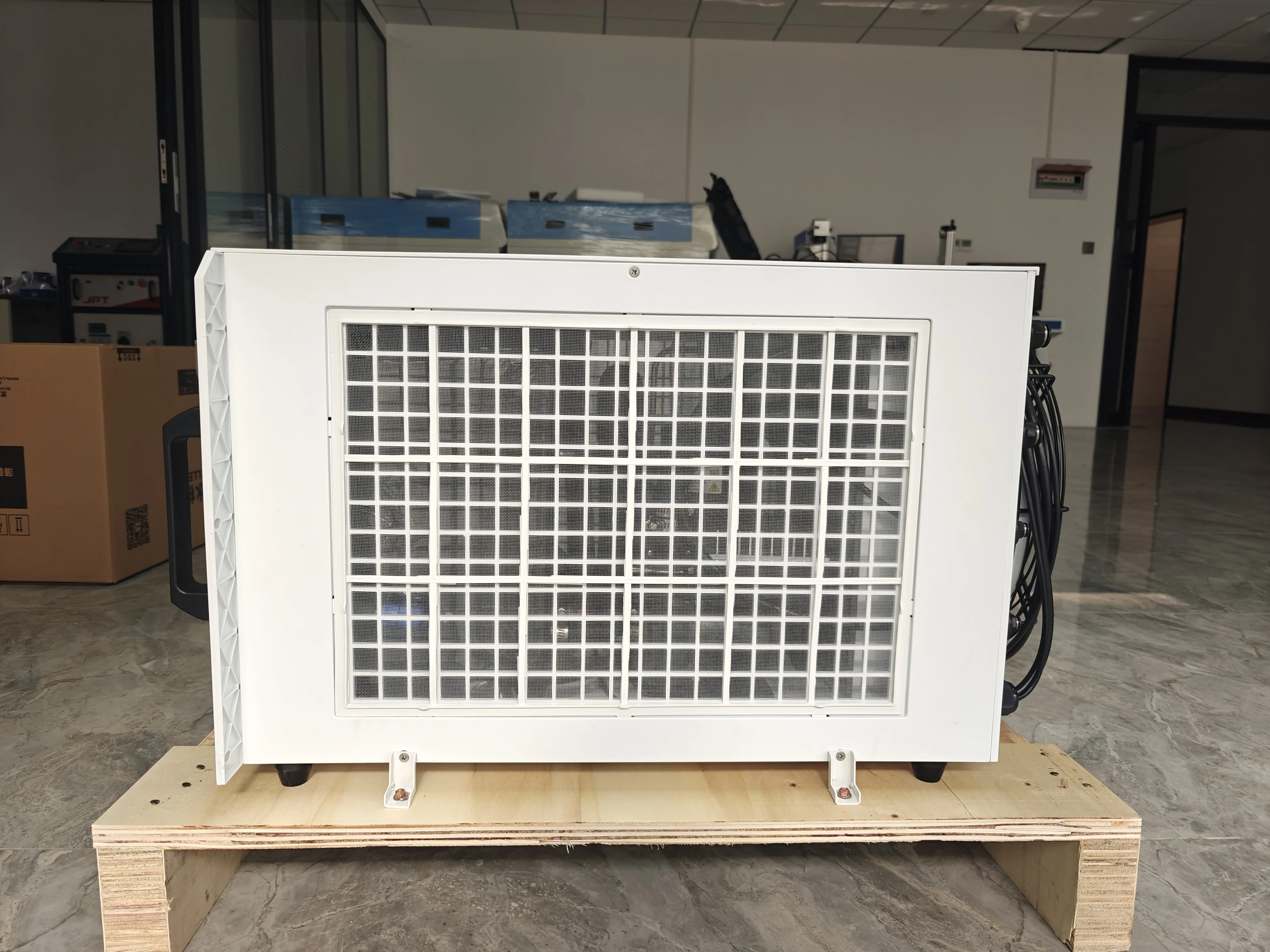 Small industrial equipment cooling handheld portable chiller solves local heat dissipation problems
Small industrial equipment cooling handheld portable chiller solves local heat dissipation problems