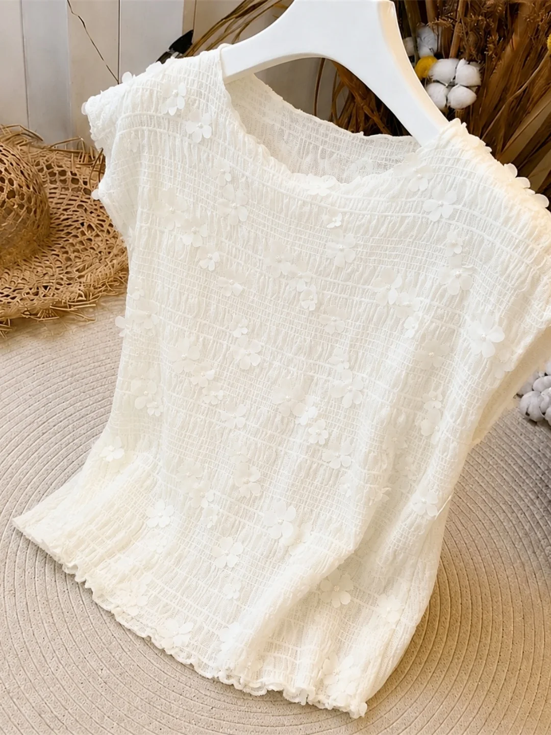 Fashionable Floral Design T-Shirt Women's Short Sleeve Versatile Basic Summer Top Korean Style Straight Cut Commute Wear
Fashionable Floral Design T-Shirt Women's Short Sleeve Versatile Basic Summer Top Korean Style Straight Cut Commute Wear
