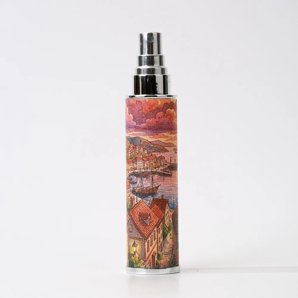 10ml New Mini Perfume Atomizer Bottles Empty PU Leather Spray Bottle Ultra-light Portable Spray Dispenser Travel
10ml New Mini Perfume Atomizer Bottles Empty PU Leather Spray Bottle Ultra-light Portable Spray Dispenser Travel