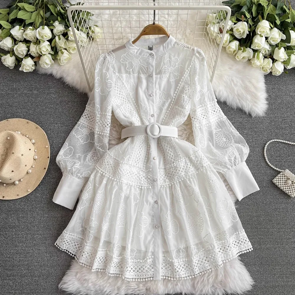 Fashion Ladies Embroidered Flower Dress Women's Stand Collar Lantern Sleeve Elegant Vintage Mesh Patchwork Mini Vestidos
Fashion Ladies Embroidered Flower Dress Women's Stand Collar Lantern Sleeve Elegant Vintage Mesh Patchwork Mini Vestidos