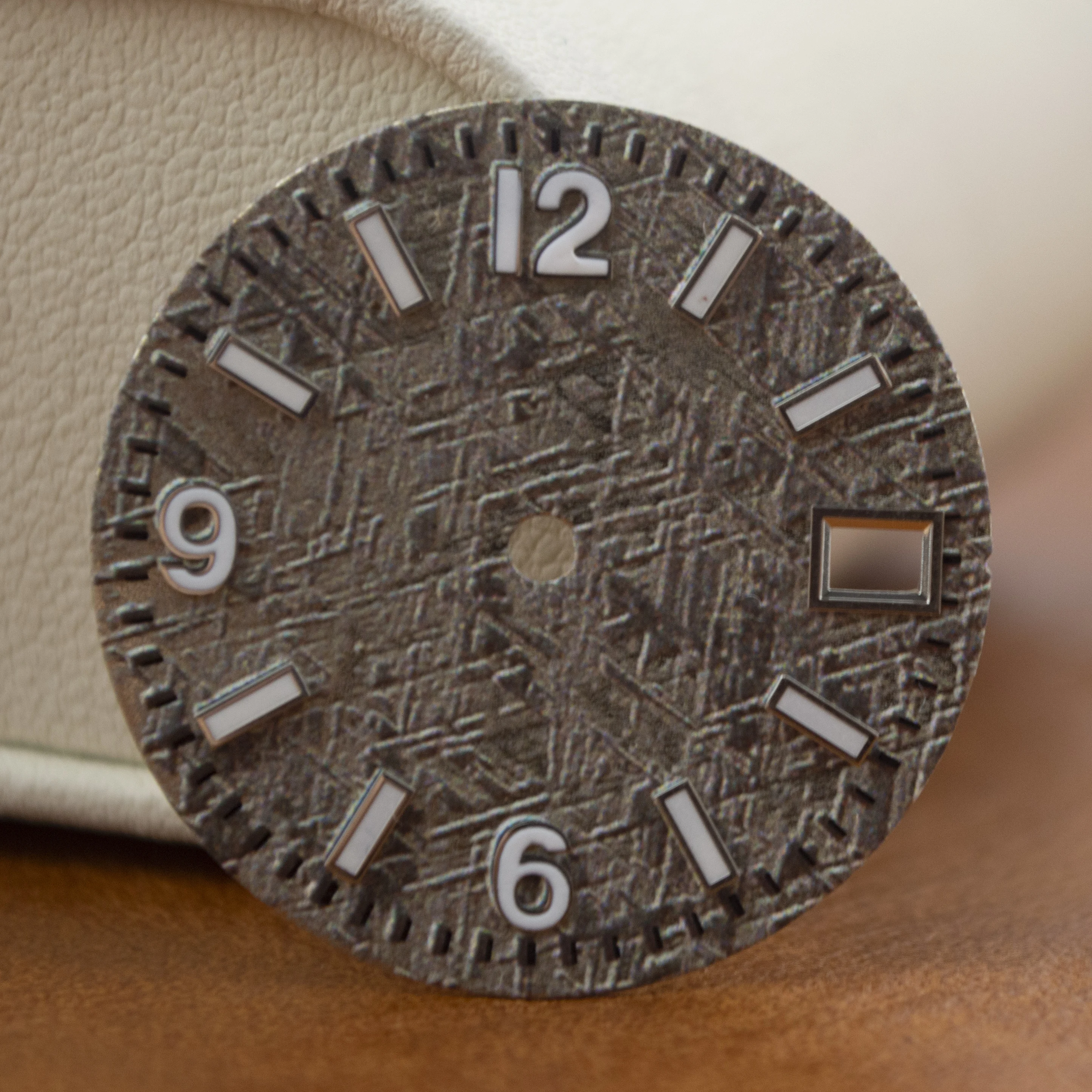 28.5mm Meteorite NH35 Dial Watch Dial Watch Face for Datejust NH35 Automatic Movement Watch Accessories Parts Replacements
28.5mm Meteorite NH35 Dial Watch Dial Watch Face for Datejust NH35 Automatic Movement Watch Accessories Parts Replacements