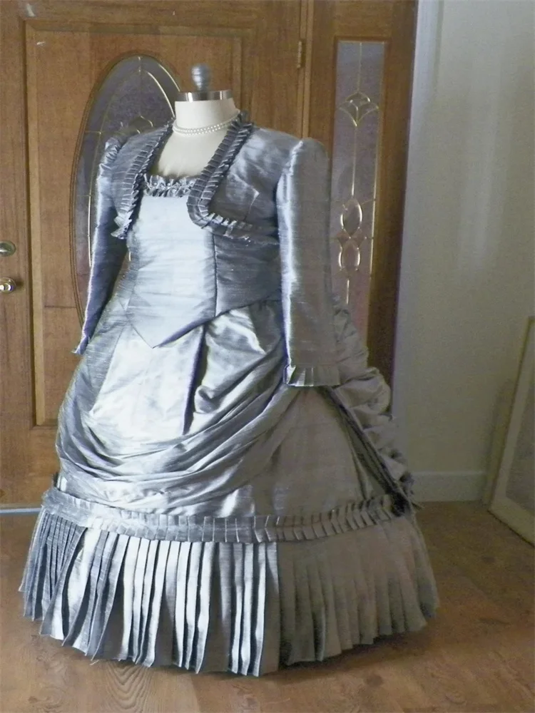1870s Victorian Edwardian Duchess Bustle Vampire Dress With Coat Royal Court Party Reenactment Ball Gown
1870s Victorian Edwardian Duchess Bustle Vampire Dress With Coat Royal Court Party Reenactment Ball Gown