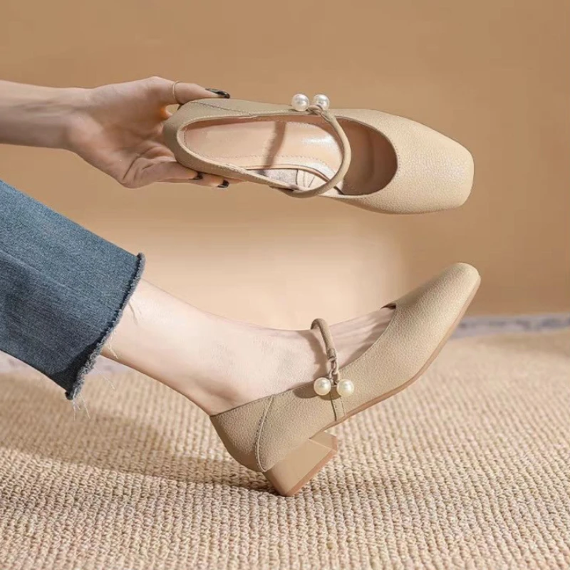 Elegant Mary Jane 2026 Spring Autumn French Style Low Cut Chunky Heel One Strap Pearl Women Shoes Comfortable Versatile Daily
Elegant Mary Jane 2026 Spring Autumn French Style Low Cut Chunky Heel One Strap Pearl Women Shoes Comfortable Versatile Daily