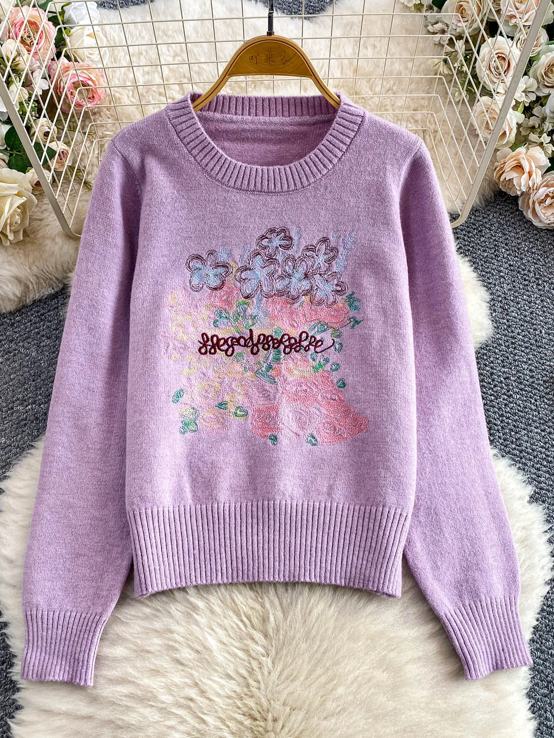 Korobov Japanese Autumn Sweet O Neck Long Sleeve Flower Embroidery All Match Knitted Pullover
Korobov Japanese Autumn Sweet O Neck Long Sleeve Flower Embroidery All Match Knitted Pullover