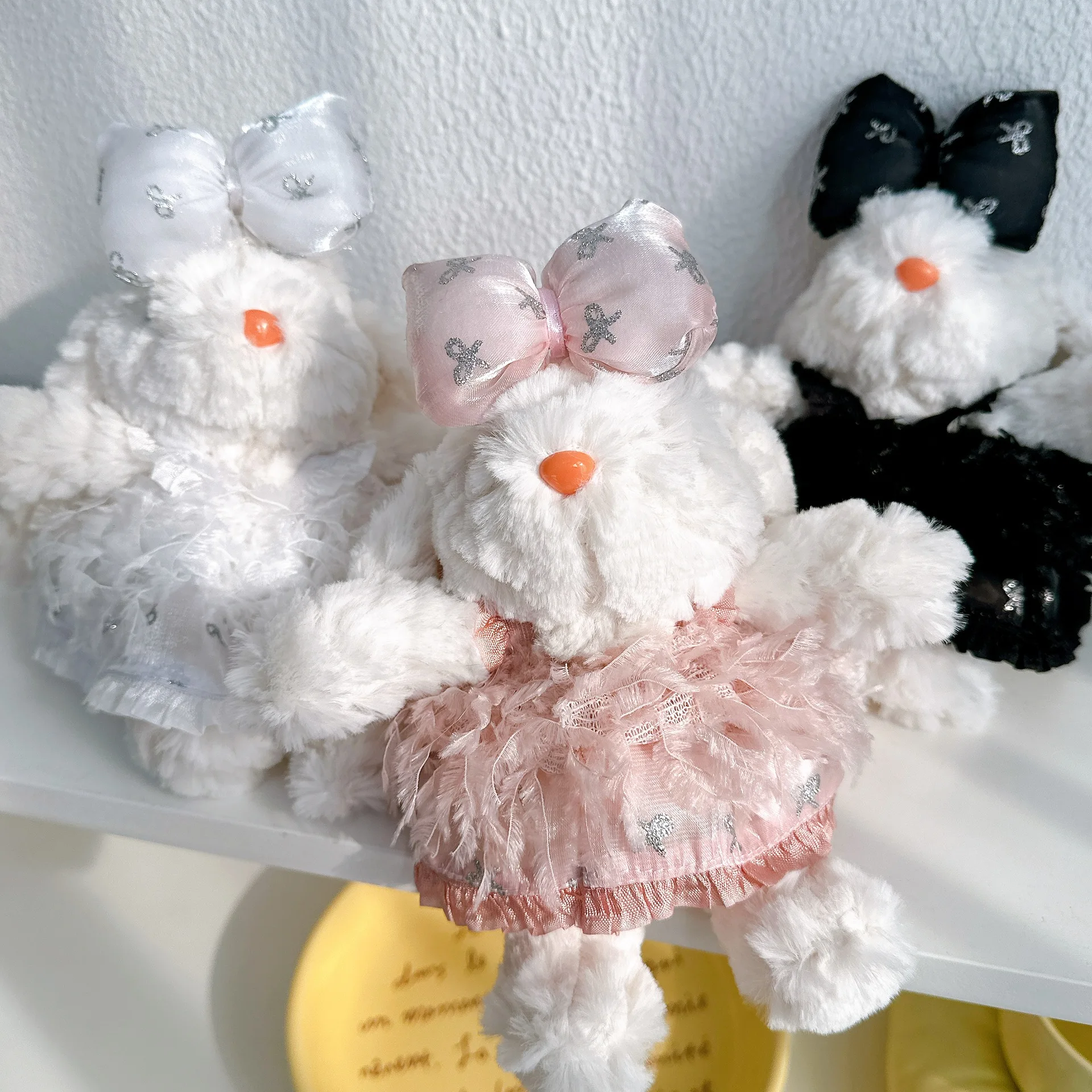 Новинка моды: весенняя юбка из перьев лебедя, кукла-зайчик с длинными ушками, милая детская одежда, кружевной бант
Новинка моды: весенняя юбка из перьев лебедя, кукла-зайчик с длинными ушками, милая детская одежда, кружевной бант