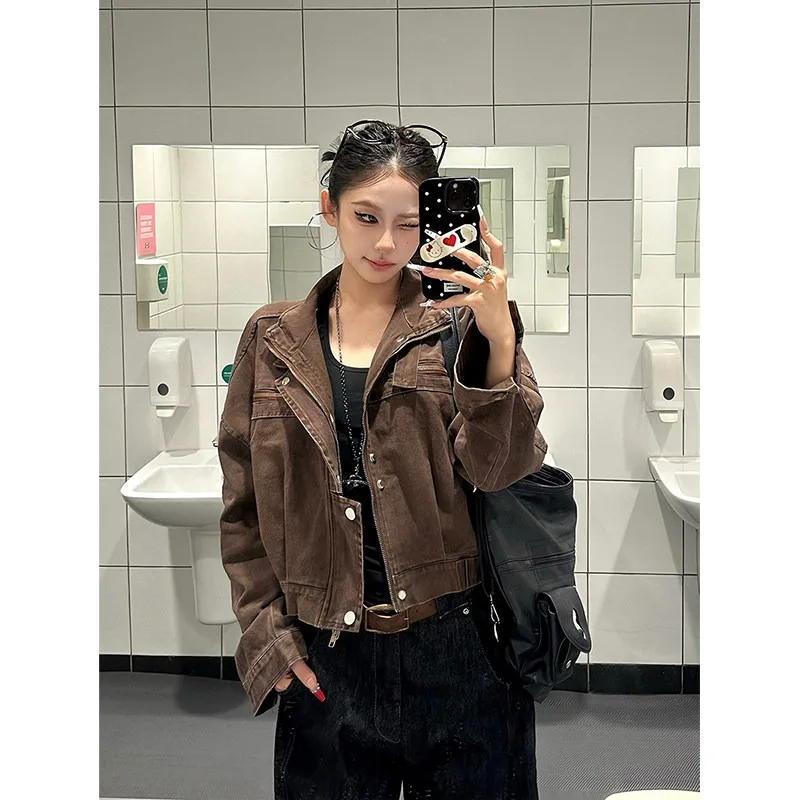 Свободный крой Long Sve ort Denim Jaet с воротником-стойкой, повседневная рабочая одежда американского дизайна для женщин, осень-зима, большие размеры
Свободный крой Long Sve ort Denim Jaet с воротником-стойкой, повседневная рабочая одежда американского дизайна для женщин, осень-зима, большие размеры