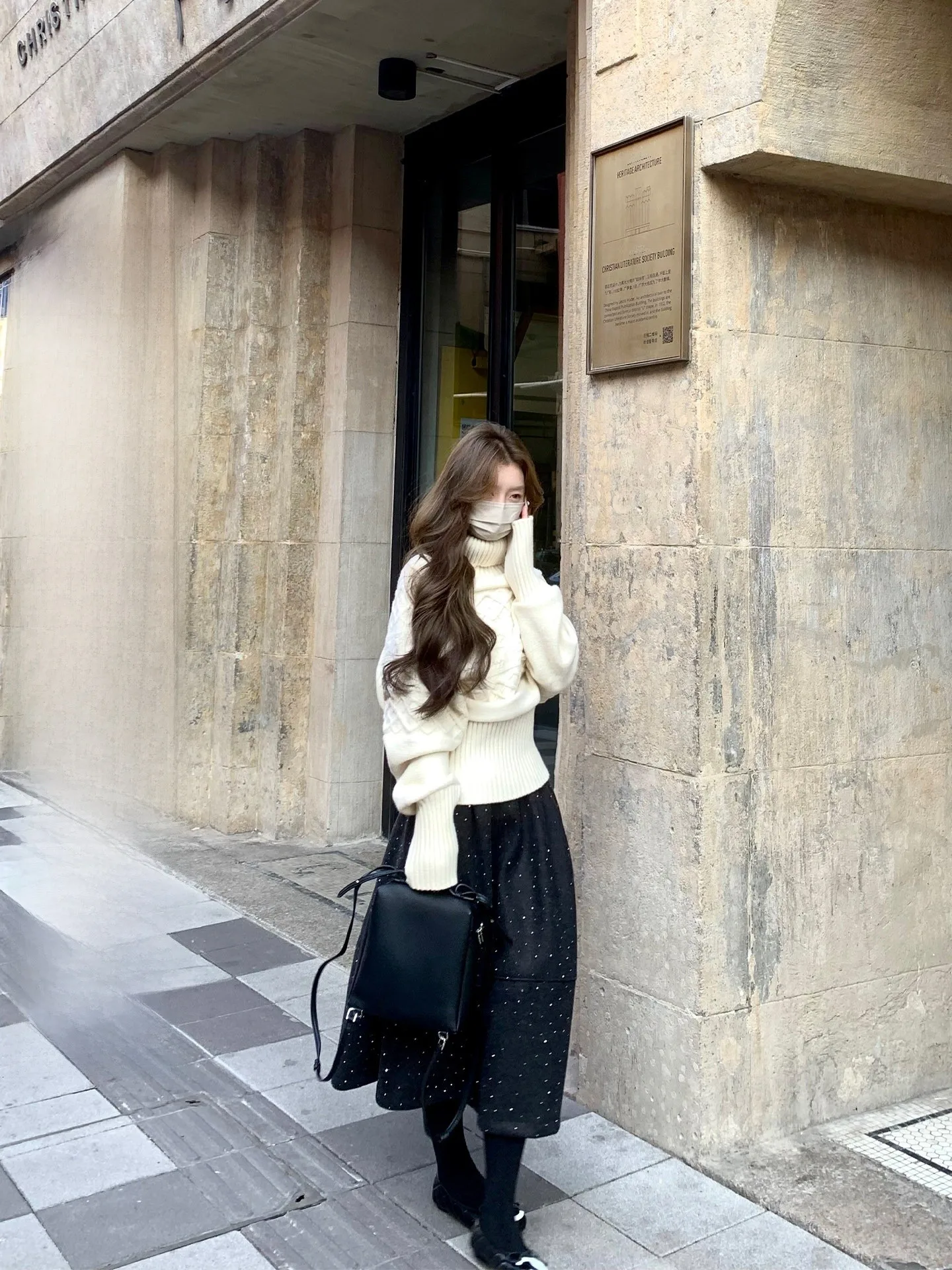 Мягкий белый вязаный свитер-накидка Cloud Soft с высоким воротником, свободного кроя, в корейском стиле, для ношения под другой одеждой
Мягкий белый вязаный свитер-накидка Cloud Soft с высоким воротником, свободного кроя, в корейском стиле, для ношения под другой одеждой