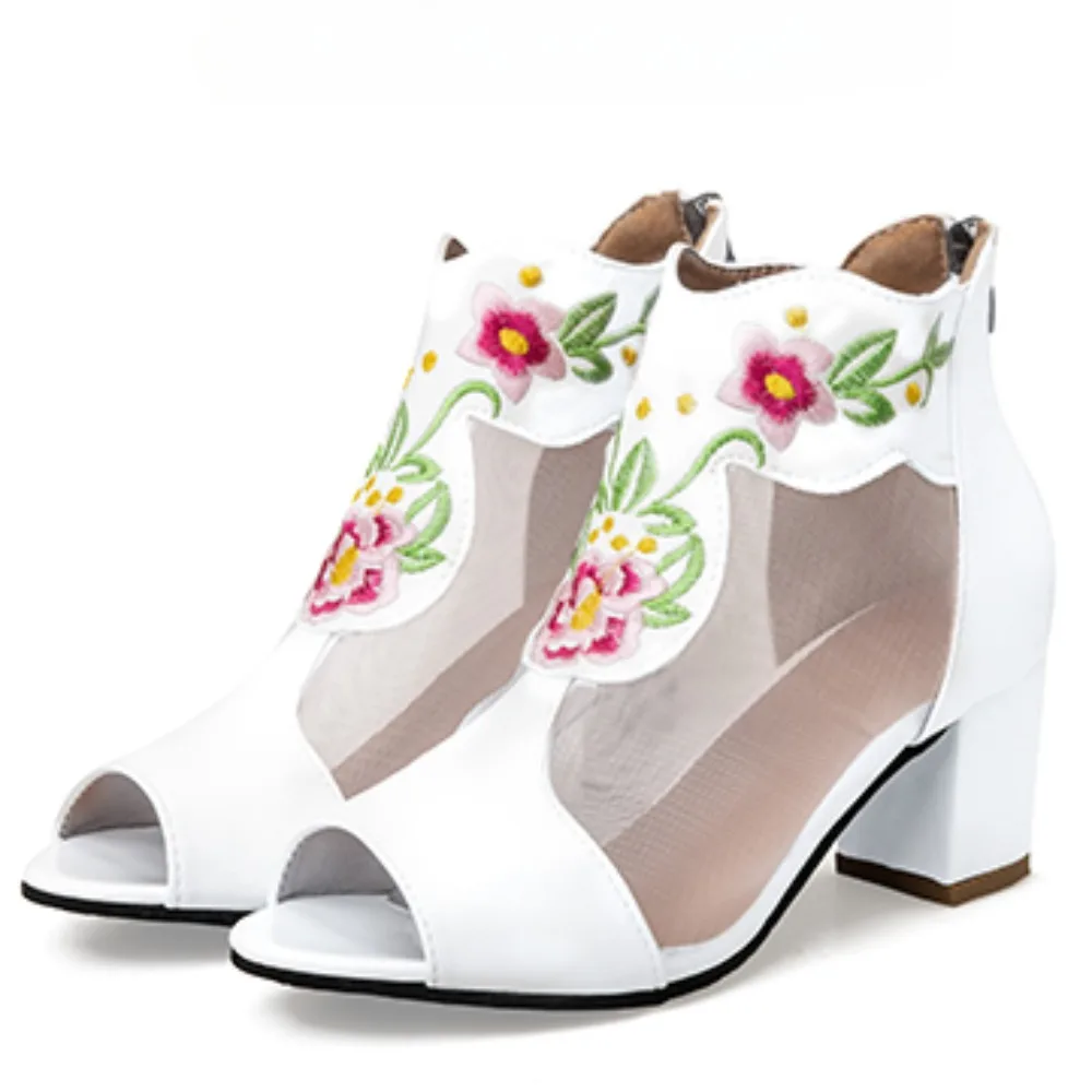 Women Sandals Summer Women Shoes Designer Hollow Mesh Breathable High Heels Elegant Platform Sandals Sexy Party Heels Sandals
Women Sandals Summer Women Shoes Designer Hollow Mesh Breathable High Heels Elegant Platform Sandals Sexy Party Heels Sandals