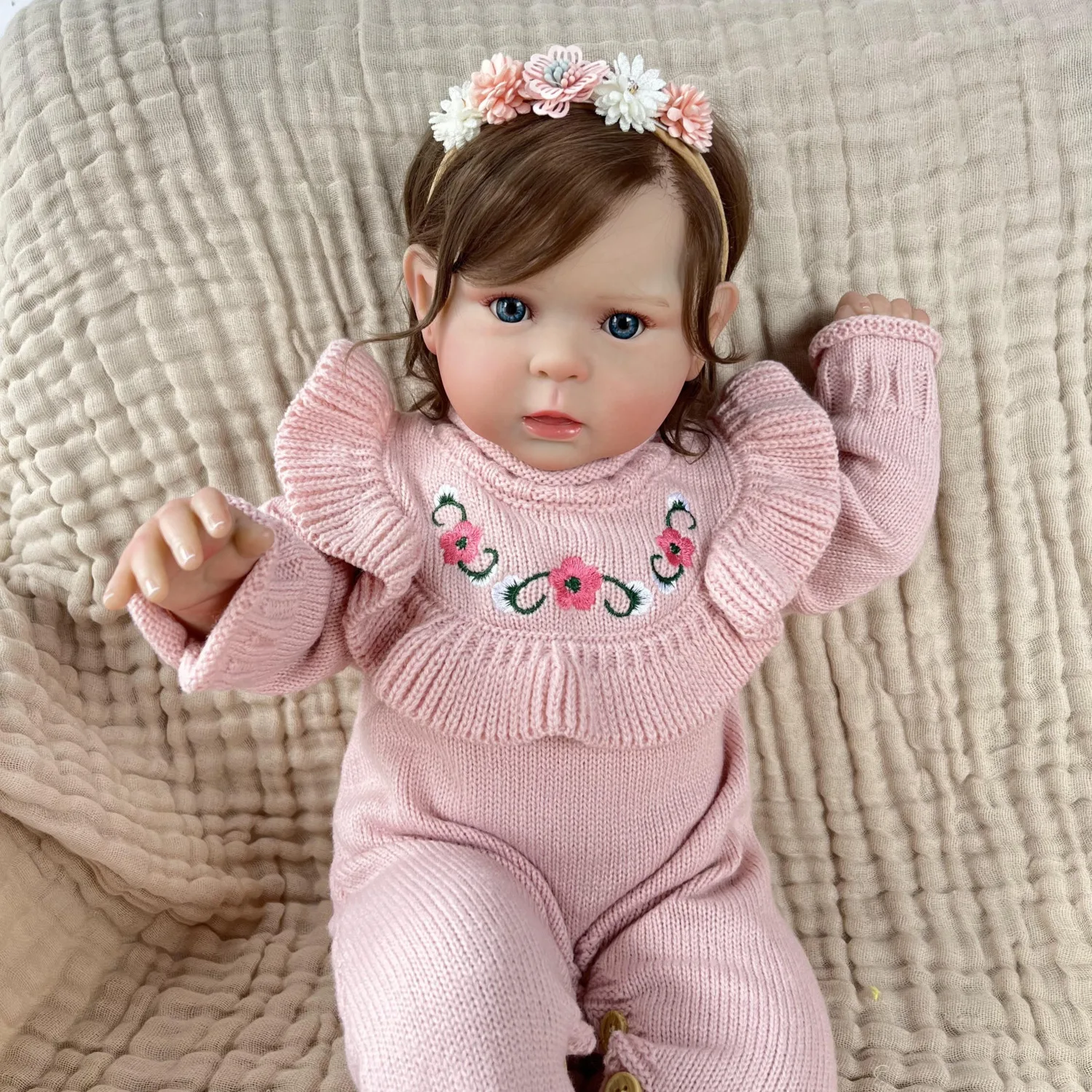 BZDOLL 50 CM 20INCH Cloth Body Reborn Baby Doll Toy For Kids Lifelike 3D-Paint Skin Doll Lovely Princess Toddler Birthday Gift
BZDOLL 50 CM 20INCH Cloth Body Reborn Baby Doll Toy For Kids Lifelike 3D-Paint Skin Doll Lovely Princess Toddler Birthday Gift