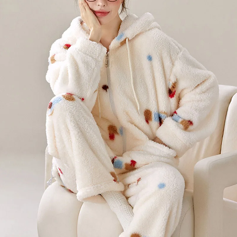 2025 Autumn Winter Warm Padded Thickened Pajamas for Women Cartoon Cute Hooded Cardigan Homewear Casual Soft Pyjama 2 Pieces Set
2025 Autumn Winter Warm Padded Thickened Pajamas for Women Cartoon Cute Hooded Cardigan Homewear Casual Soft Pyjama 2 Pieces Set
