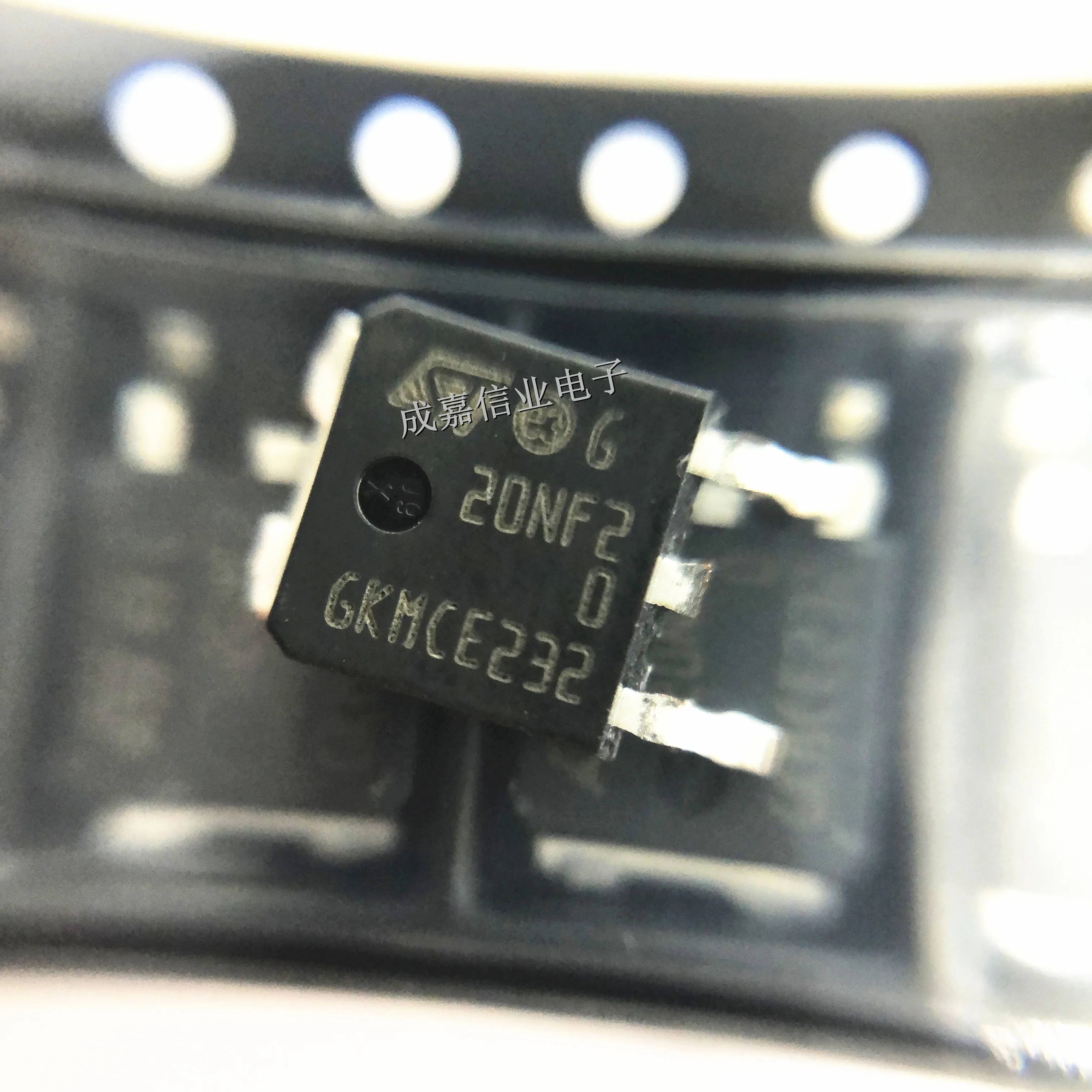 10pcs/Lot STD20NF20 TO-252-2 20NF20 18A 200V N-Channel MOSFET Low charge STripFET Operating Temperature:- 55 C-+ 175 C
10pcs/Lot STD20NF20 TO-252-2 20NF20 18A 200V N-Channel MOSFET Low charge STripFET Operating Temperature:- 55 C-+ 175 C