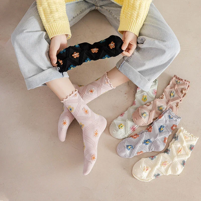 Women Socks Harajuku Vintage Floral Embroidery Knitted Cotton Middle Tube Socks JK Japanese Style Girls Kawaii Cute Ruffle Socks
Women Socks Harajuku Vintage Floral Embroidery Knitted Cotton Middle Tube Socks JK Japanese Style Girls Kawaii Cute Ruffle Socks
