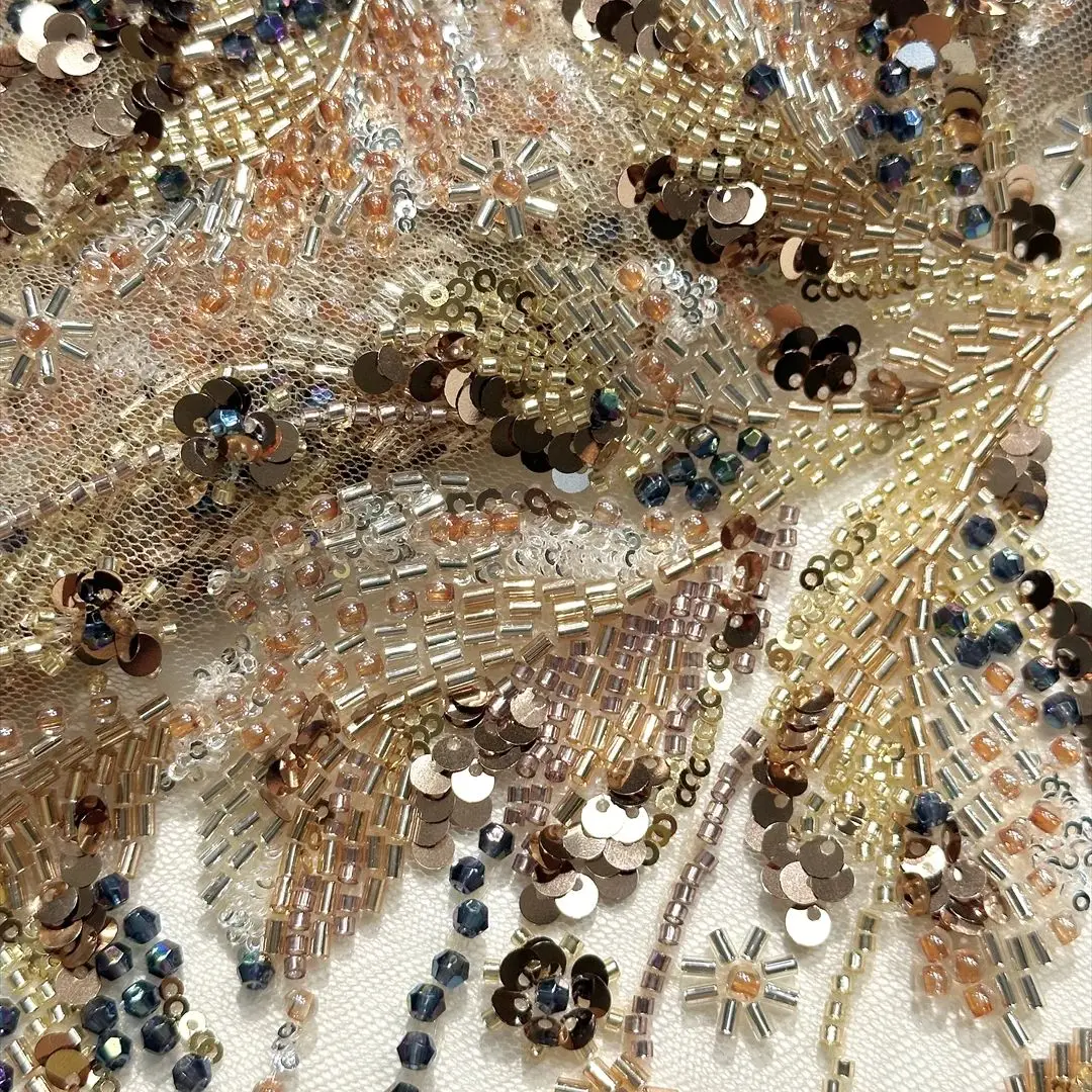 Изысканная зеленая тяжелая кружевная ткань с бисером, французский тюль, цветочная вышивка в африканском стиле для шитья свадебного платья, праздничное платье на 1 ярд
Изысканная зеленая тяжелая кружевная ткань с бисером, французский тюль, цветочная вышивка в африканском стиле для шитья свадебного платья, праздничное платье на 1 ярд