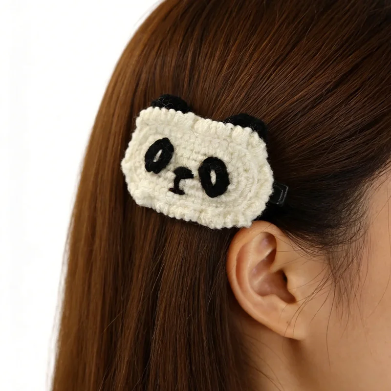 Customizable Color Hand-Crocheted Animal-Style Hair Clip Small Gift Unique Cute Fashion Accessory
Customizable Color Hand-Crocheted Animal-Style Hair Clip Small Gift Unique Cute Fashion Accessory