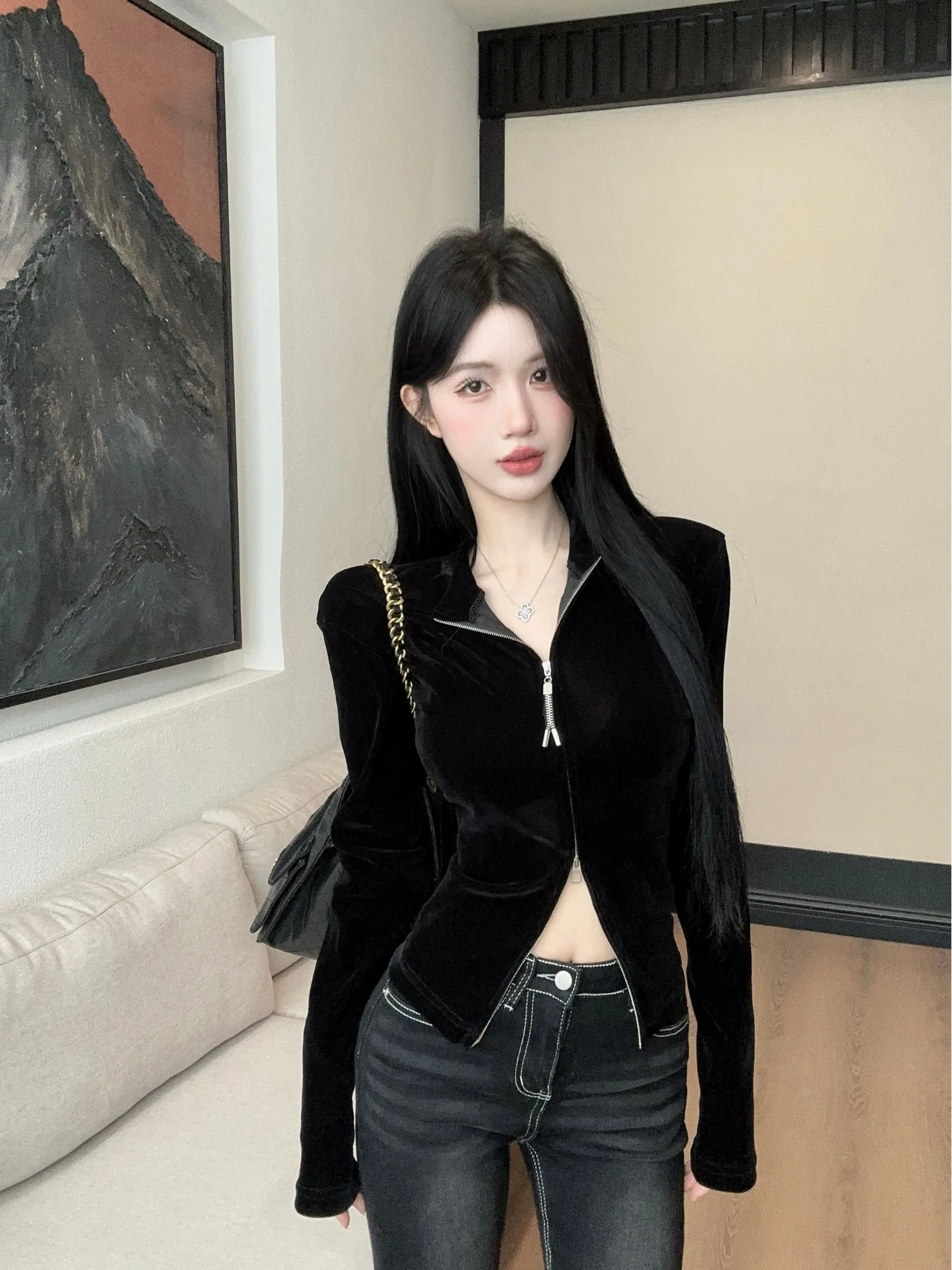 Women's Velvet Stand Collar Sweatshirt Long Sleeve Cardigan Fashionable Korean Style Commute Versatile Autumn New Arrival
Women's Velvet Stand Collar Sweatshirt Long Sleeve Cardigan Fashionable Korean Style Commute Versatile Autumn New Arrival