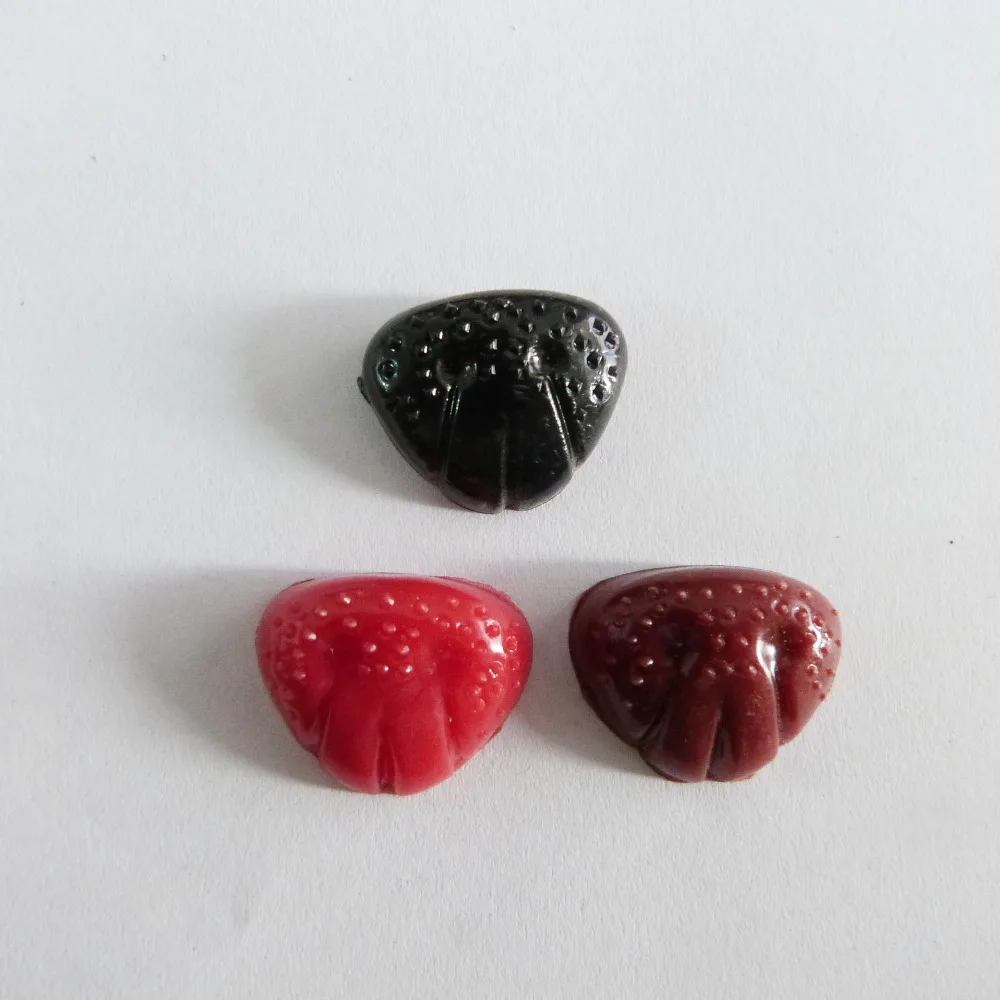 Пластиковые плоские игрушечные носы 100 шт./лот 15x20 мм для кукол «сделай сам», аксессуары, красный/черный/коричневый-цвет на выбор
Пластиковые плоские игрушечные носы 100 шт./лот 15x20 мм для кукол «сделай сам», аксессуары, красный/черный/коричневый-цвет на выбор