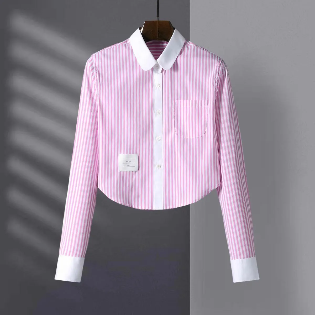 New Style Women's Slim Fit Long Sleeve Striped Shirt Casual Fashion Anti-Aging Turn-down Collar College Style Cotton Shirt
New Style Women's Slim Fit Long Sleeve Striped Shirt Casual Fashion Anti-Aging Turn-down Collar College Style Cotton Shirt