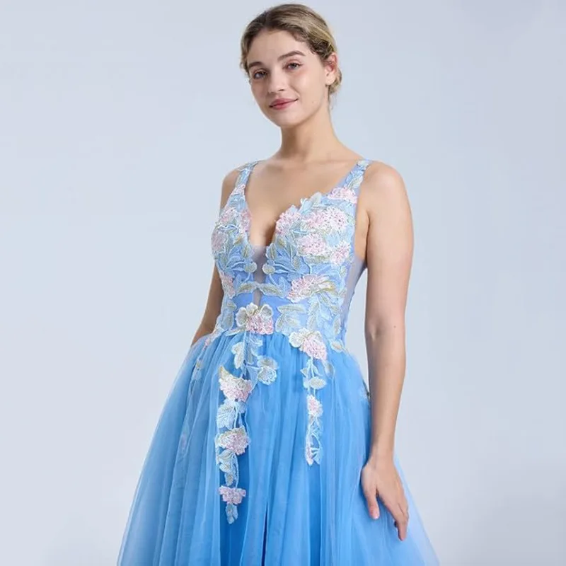 Customized Blue Spaghetti Strap Appliques Prom Dresses vestidos de noiva Sleeveless Backless Formal Evening Gown for Women
Customized Blue Spaghetti Strap Appliques Prom Dresses vestidos de noiva Sleeveless Backless Formal Evening Gown for Women