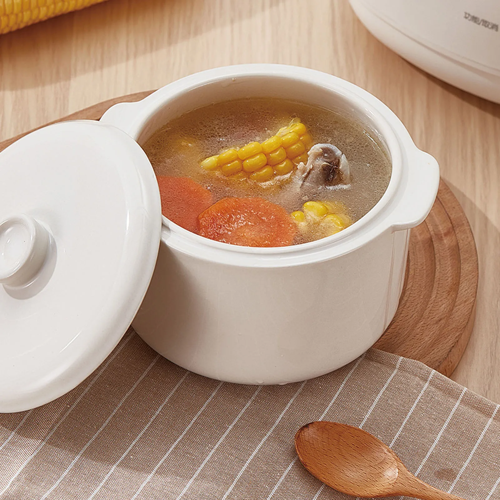 Mini Electric Stew Pot 200W 1L Ceramic Soup Porridge Cooker Anti Dry Burn Small Slow Cooker with Timer Lid for Home Kitchen
Mini Electric Stew Pot 200W 1L Ceramic Soup Porridge Cooker Anti Dry Burn Small Slow Cooker with Timer Lid for Home Kitchen