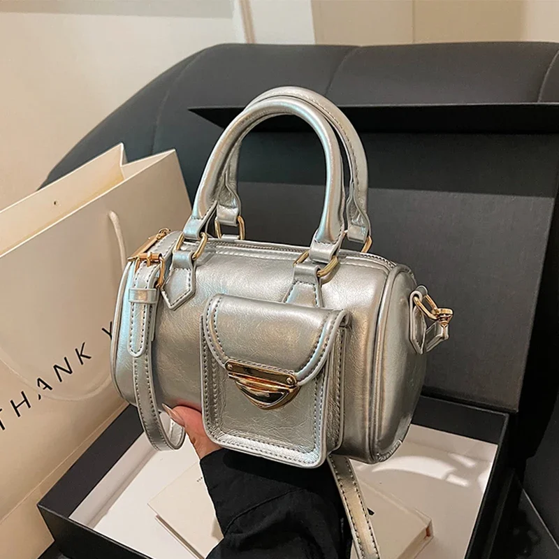 Boston Handbag Brand Women Bag 2024 Korean Style Bowling Pillow Bag Top Quality Leather Versatile Small Crossbody Shoulder Bag
Boston Handbag Brand Women Bag 2024 Korean Style Bowling Pillow Bag Top Quality Leather Versatile Small Crossbody Shoulder Bag