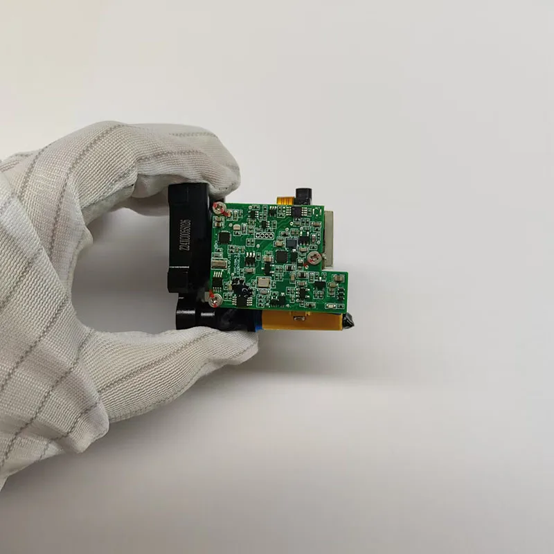 China Laser Rangefinder Module 6km 9v 1535nm Eye Safe Laser Ranging Module Rs422 Laser Rangefinder Sensor With Lens
China Laser Rangefinder Module 6km 9v 1535nm Eye Safe Laser Ranging Module Rs422 Laser Rangefinder Sensor With Lens