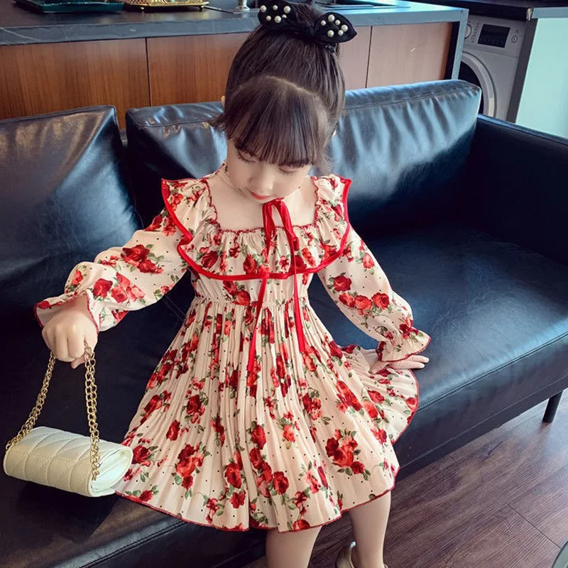Chiffon Floral Dress For Small And Medium-Sized Girls In Autumn, Children's Fashionable Little Girl Pleated Princess
Chiffon Floral Dress For Small And Medium-Sized Girls In Autumn, Children's Fashionable Little Girl Pleated Princess