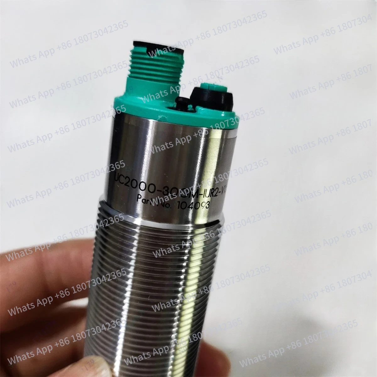 New Original Genuine P+F ultrasonic sensor 104093 UC2000-30GM-IUR2-V15
New Original Genuine P+F ultrasonic sensor 104093 UC2000-30GM-IUR2-V15