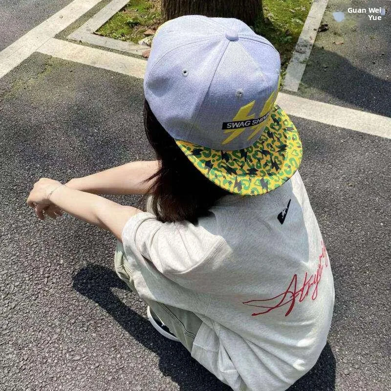 Outdoor Unisex Flat-Brim Duckbill Cap Breathable Adjustable Size Large Face Slimming Fashionable Streetwear Style Hat
Outdoor Unisex Flat-Brim Duckbill Cap Breathable Adjustable Size Large Face Slimming Fashionable Streetwear Style Hat
