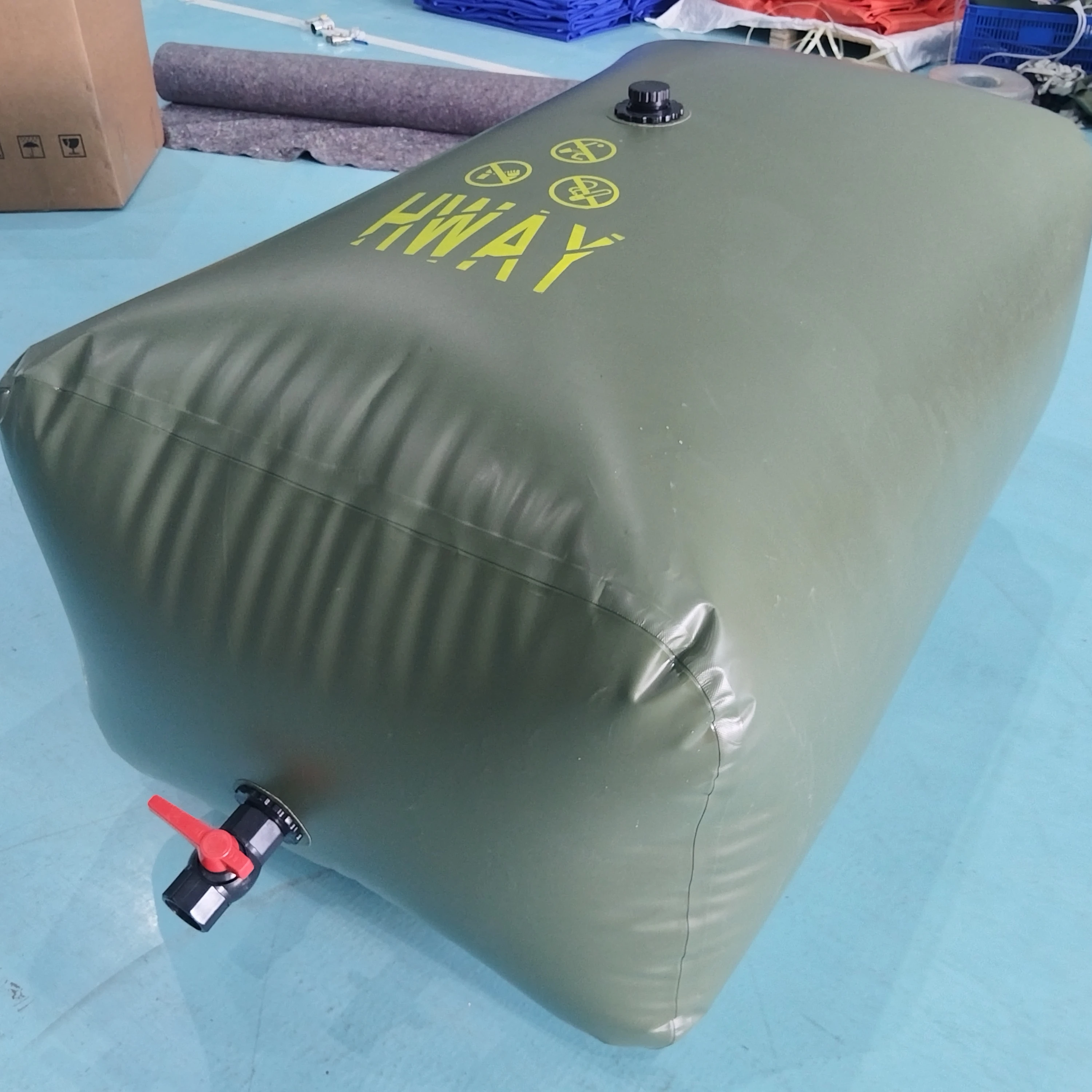 Quality Assurance Rectangular Marine Inflatable Fuel Tank Portable Rectangular Pvc Water Bladder Storage Tank 200l -500L
Quality Assurance Rectangular Marine Inflatable Fuel Tank Portable Rectangular Pvc Water Bladder Storage Tank 200l -500L