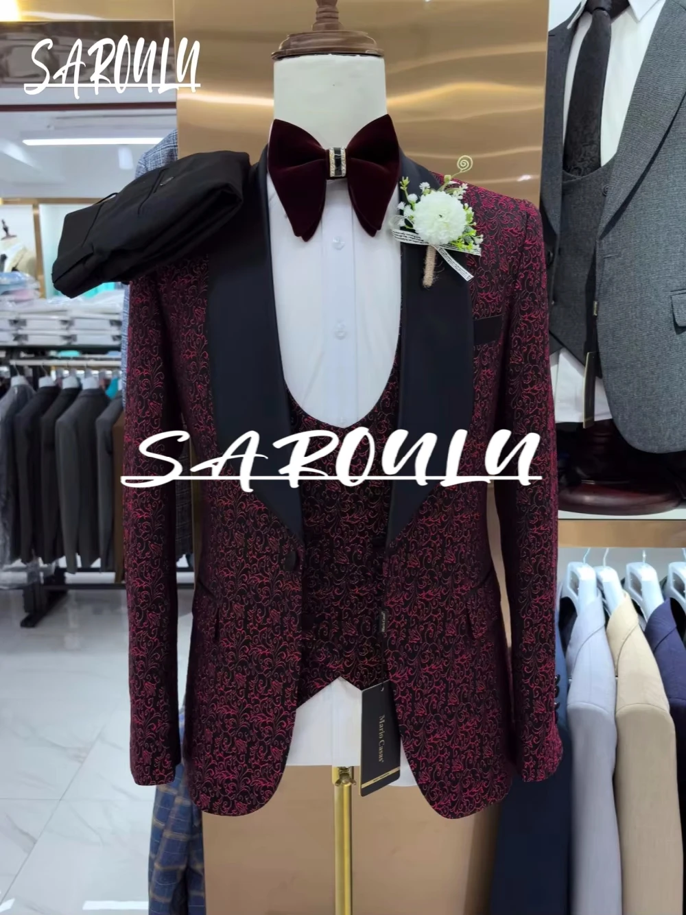 Burgundy Decent Jacket Vest Pants Men's Suit Shawl Lapel Elegant Tuxedo Gentlemen Dancing Party Textured Groom Wear Patterned
Burgundy Decent Jacket Vest Pants Men's Suit Shawl Lapel Elegant Tuxedo Gentlemen Dancing Party Textured Groom Wear Patterned