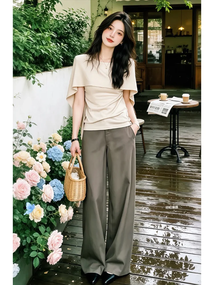 Elegant Two-Piece Cape Style Waist-Cinching Top High Waist Draped Wide Leg Pants Summer Versatile Set Casual Loose Fit Knitwear
Elegant Two-Piece Cape Style Waist-Cinching Top High Waist Draped Wide Leg Pants Summer Versatile Set Casual Loose Fit Knitwear