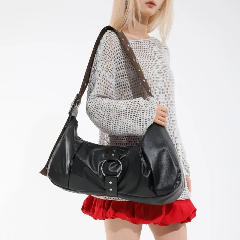 Fashion Armpit Sling Bag Rivet Wide Strap Shoulder Handbag Tote Y2K Brand Underarm Shopper Purse Black Leather Messenger Bags
Fashion Armpit Sling Bag Rivet Wide Strap Shoulder Handbag Tote Y2K Brand Underarm Shopper Purse Black Leather Messenger Bags