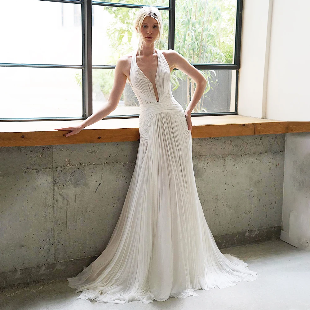 Customized Sexy Wedding Dress Deep V Neck Halter Mermaid/Trumpet Wedding Gowns for Women Pleated Backless Sleeveless Bridal Gown
Customized Sexy Wedding Dress Deep V Neck Halter Mermaid/Trumpet Wedding Gowns for Women Pleated Backless Sleeveless Bridal Gown
