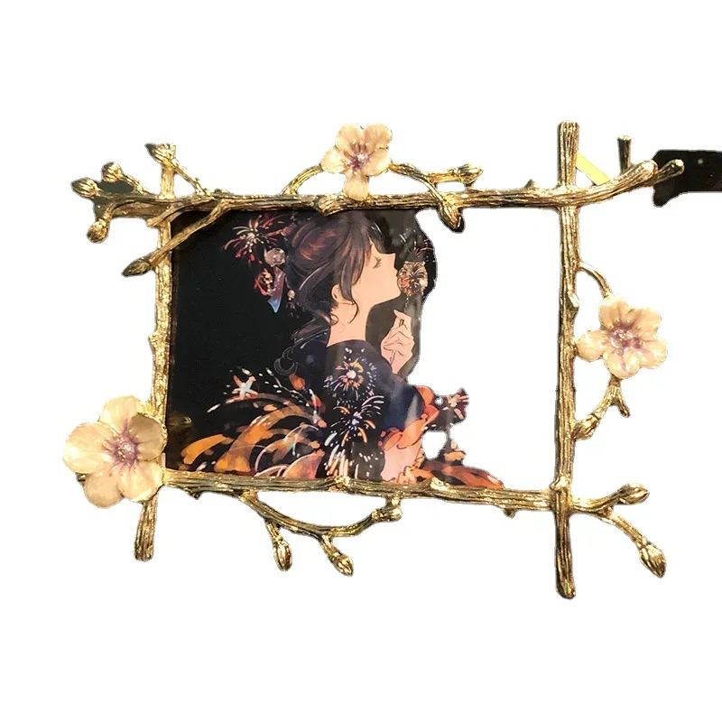 ~Light Luxury Gold Metal Simplicity Glass Photo Frame Bedroom Creative Home Decoration Photo Photo Frame Desktop Decoration
~Light Luxury Gold Metal Simplicity Glass Photo Frame Bedroom Creative Home Decoration Photo Photo Frame Desktop Decoration