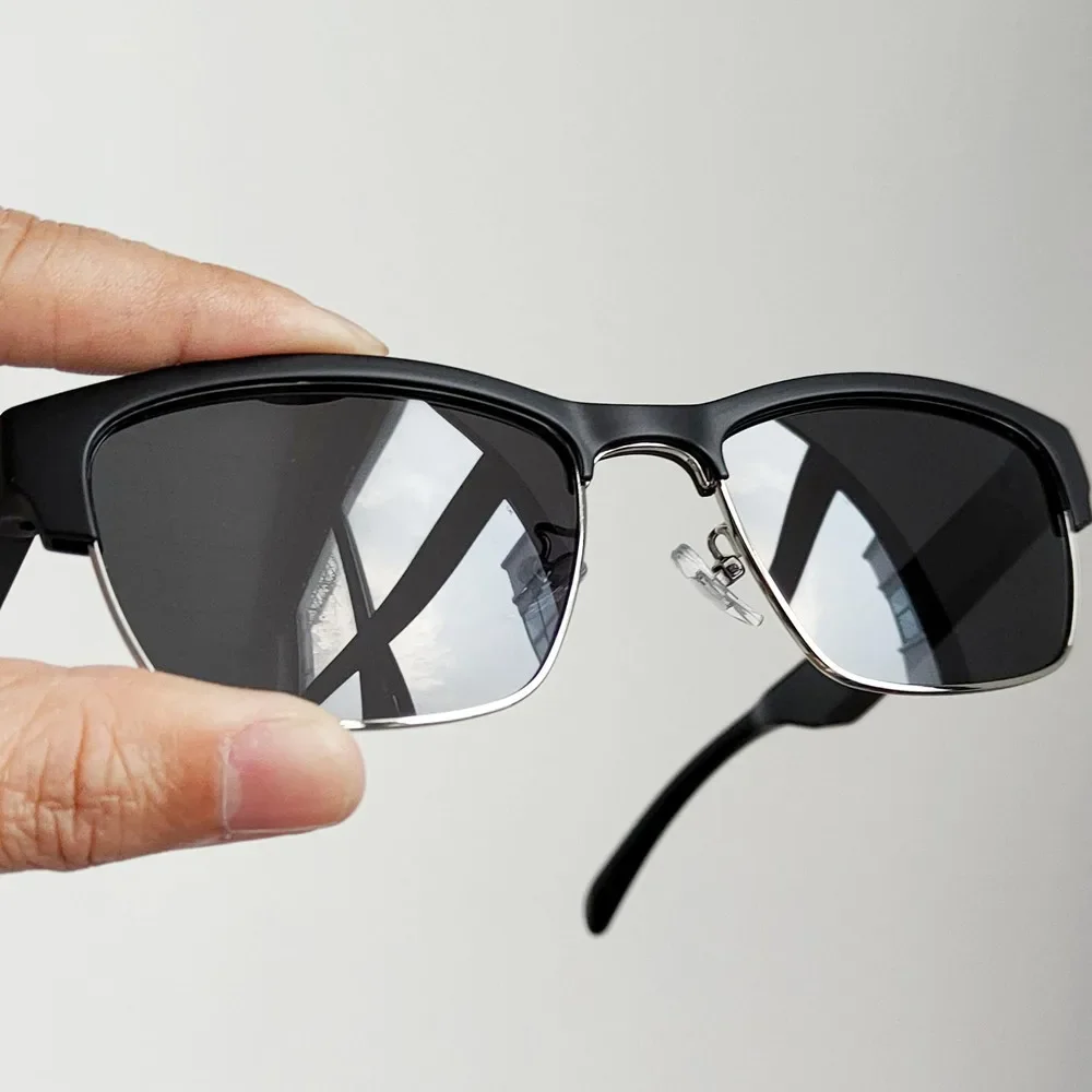 Fashion Smart Glasses Wireless Bluetooth Hands-Free Calling Music Audio Sports Headphones Sunglasses Anti-UV Eyewear Stereo Play
Fashion Smart Glasses Wireless Bluetooth Hands-Free Calling Music Audio Sports Headphones Sunglasses Anti-UV Eyewear Stereo Play