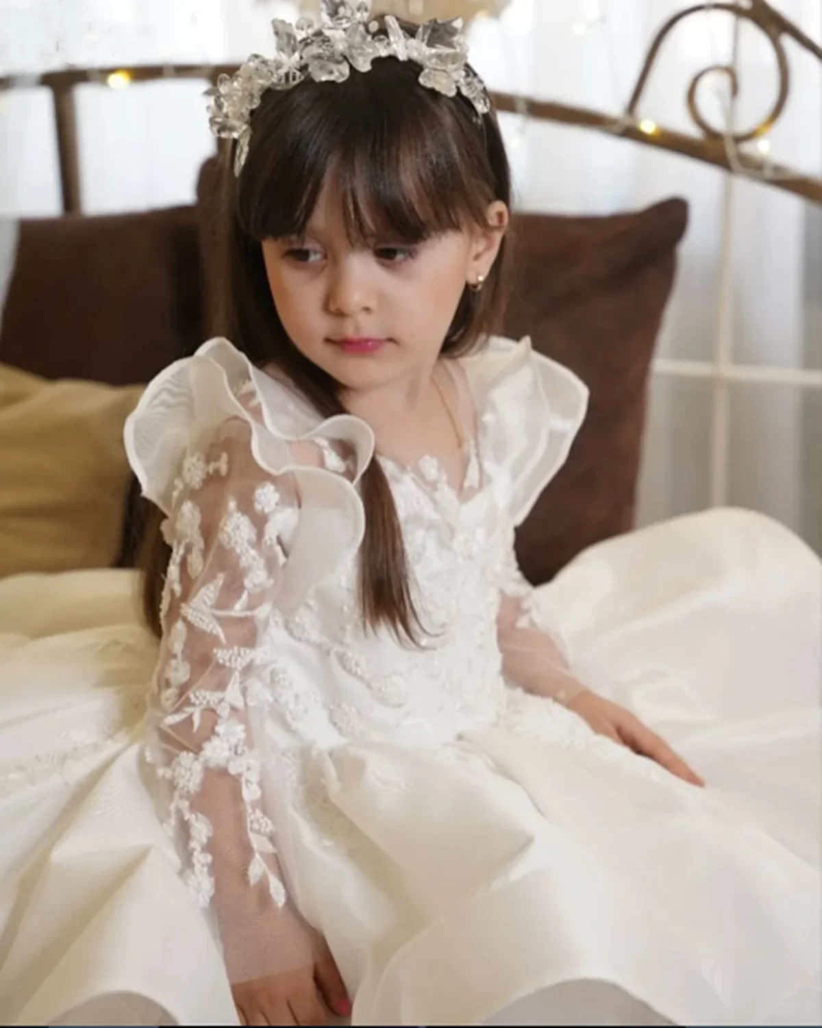 Lvory Tulle Girl Flowers Dresses Appliques O Neck Puff Short Sleeves A Line Birthday Party Dress Princess Kid Customized
Lvory Tulle Girl Flowers Dresses Appliques O Neck Puff Short Sleeves A Line Birthday Party Dress Princess Kid Customized