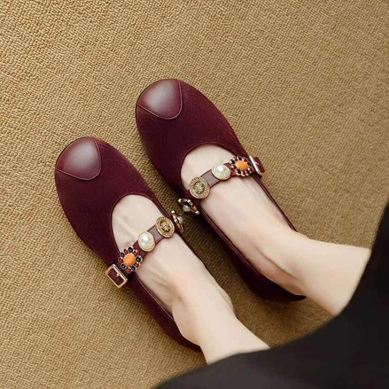 Women Shoes 2026 New Vintage Elegant Mary Janes Single Buckle Round Toe Flats Shallow Mouth Slip On Casual Dress Shoes
Women Shoes 2026 New Vintage Elegant Mary Janes Single Buckle Round Toe Flats Shallow Mouth Slip On Casual Dress Shoes