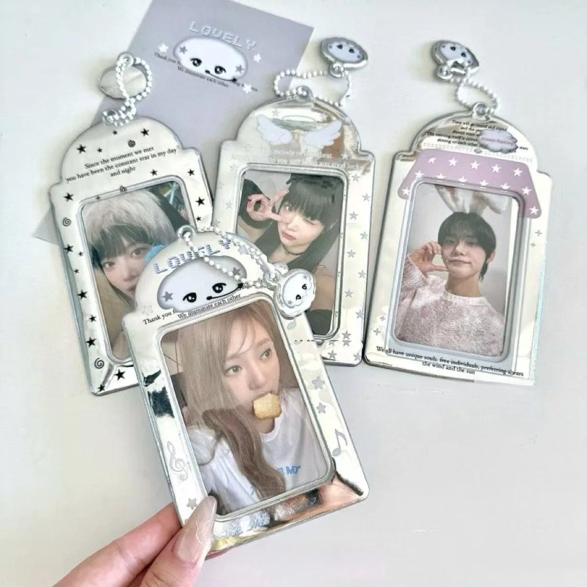 JB small card campus card meal card storage card holder display pendant INS dot star laser card holder for idol fans
JB small card campus card meal card storage card holder display pendant INS dot star laser card holder for idol fans