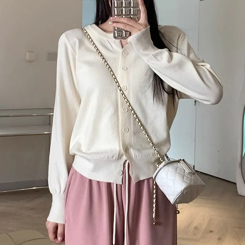 Sweaters Knitted Sweater Women Cardigans Long Sleeve Knit Sweater Cardigan Women Tops Fashion O-Neck White Black Knitwears Q3020
Sweaters Knitted Sweater Women Cardigans Long Sleeve Knit Sweater Cardigan Women Tops Fashion O-Neck White Black Knitwears Q3020