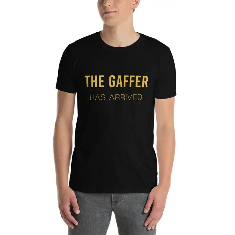Gaffer прибыл | Футболка, фотограф и Видеограф, Gaffer tee, футболки с графическими принтами для мужчин, Графические футболки для женщин, кинопроизводитель
Gaffer прибыл | Футболка, фотограф и Видеограф, Gaffer tee, футболки с графическими принтами для мужчин, Графические футболки для женщин, кинопроизводитель