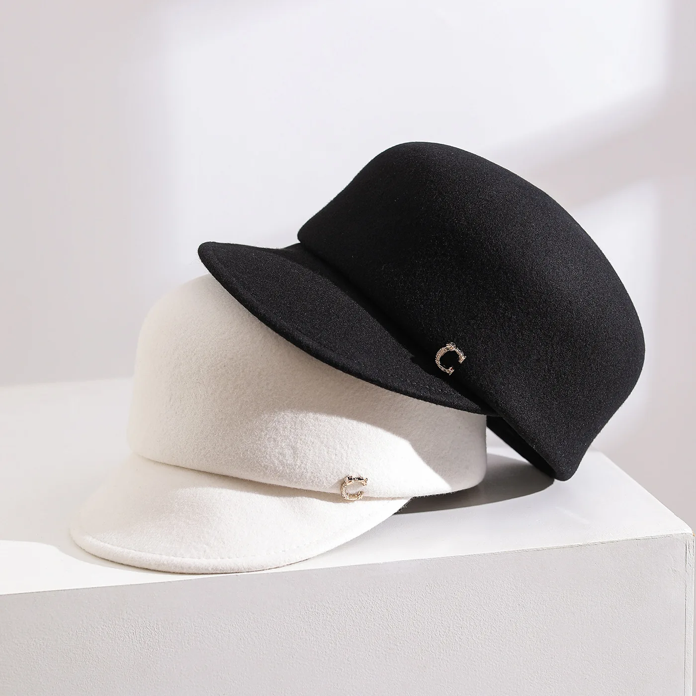 Women Warm Wool Berets Autumn and Winter Solid Color British Retro Newsboy Beret Painter Hat Versatile Artist's Hat
Women Warm Wool Berets Autumn and Winter Solid Color British Retro Newsboy Beret Painter Hat Versatile Artist's Hat